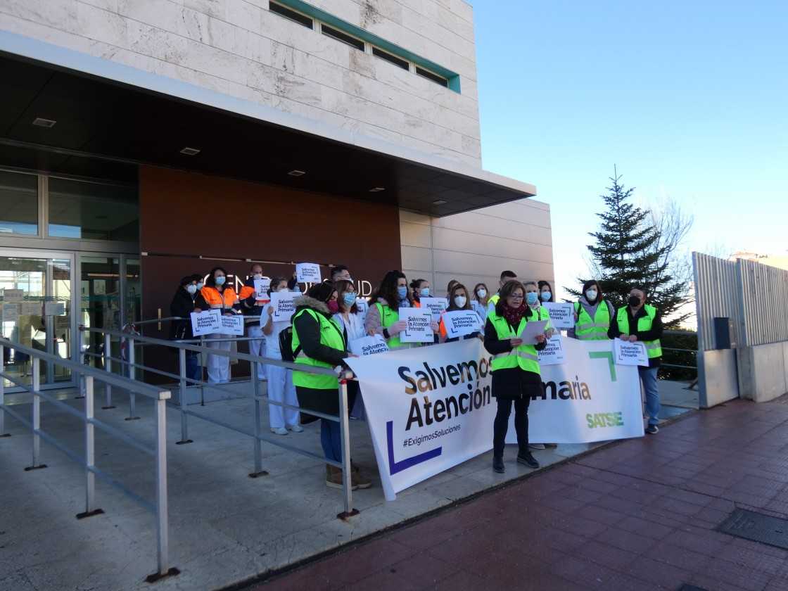 Profesionales de Enfermería y Fisioterapia de Teruel denuncian el deterioro de la Atención Primaria