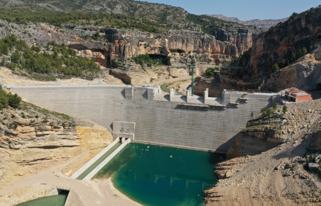 Tres empresas presentan ofertas al contrato para la puesta en carga de la presa del Cañón de Santolea