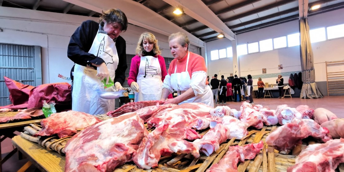 Las matanzas de cerdo domiciliarias caen un 72% en los pueblos turolenses