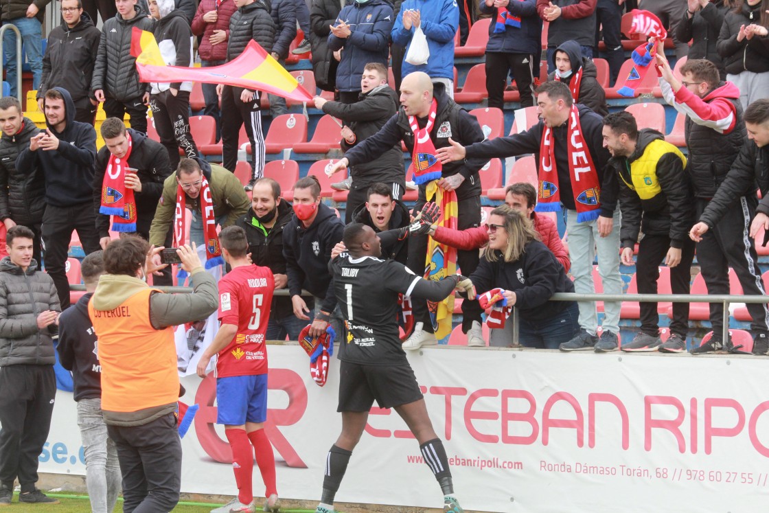 El CD Teruel es nuevo líder después de ganar al Formentera (1-0)