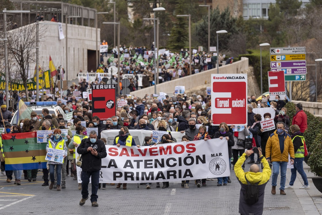 Teruel volverá a movilizarse por la sanidad el 17 de marzo tras reunir el sábado a 2.000 personas en la capital