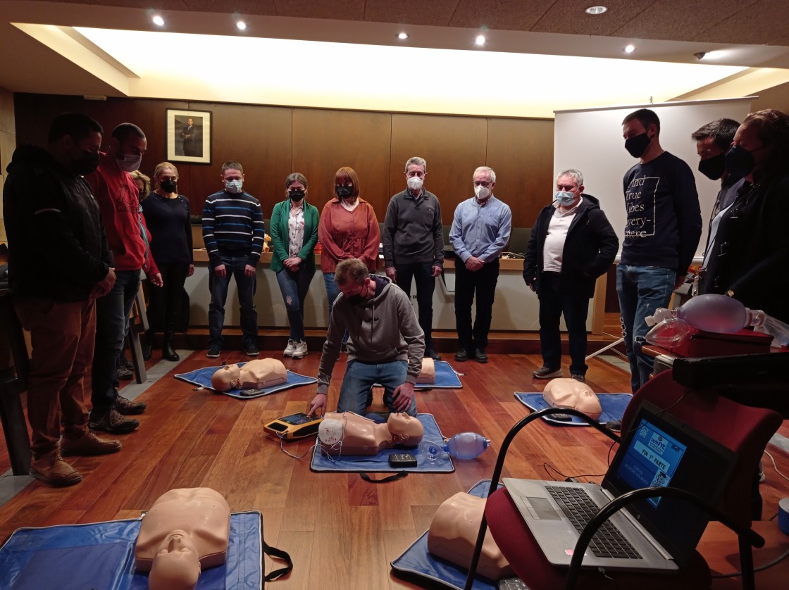 La Comunidad de Teruel organiza dos cursos de formación para el uso de desfibriladores en sus municipios