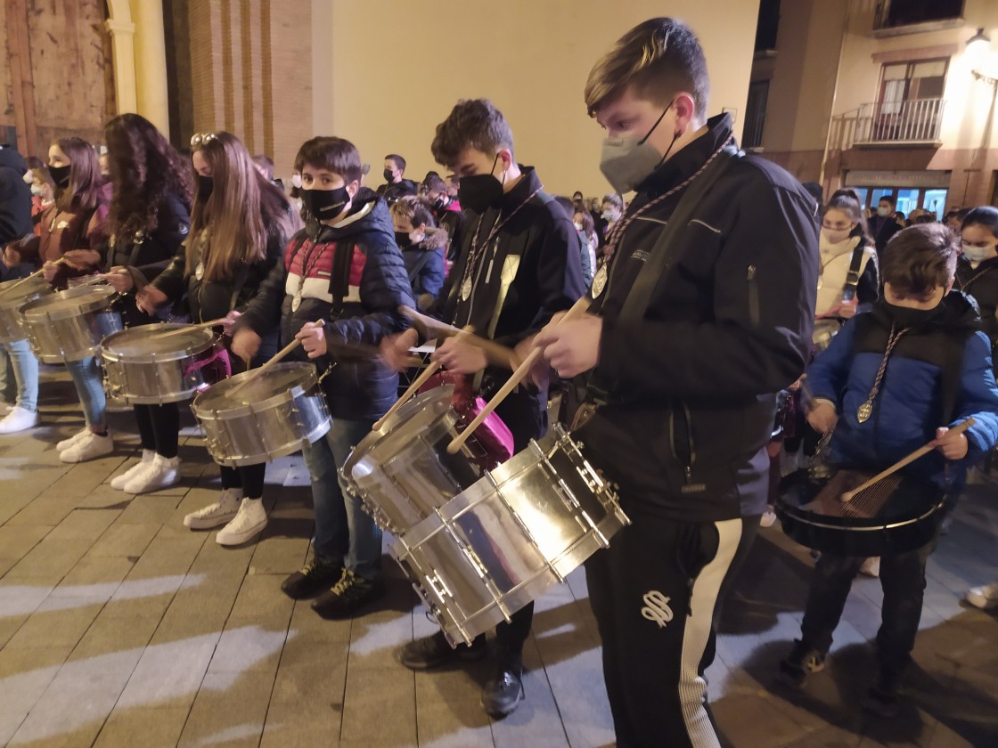 Los tambores anuncian de nuevo la Cuaresma en Teruel y en Alcañiz