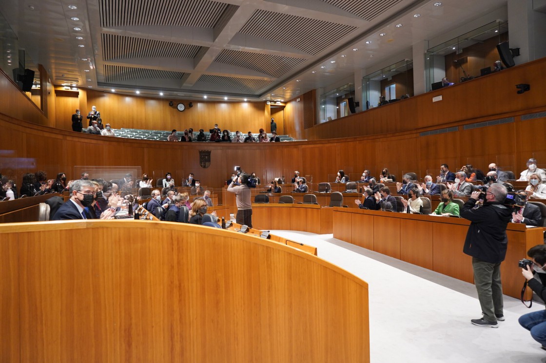 Visto bueno de las Cortes de Aragón a la reforma estatutaria que garantiza un mínimo de 14 diputados por Teruel