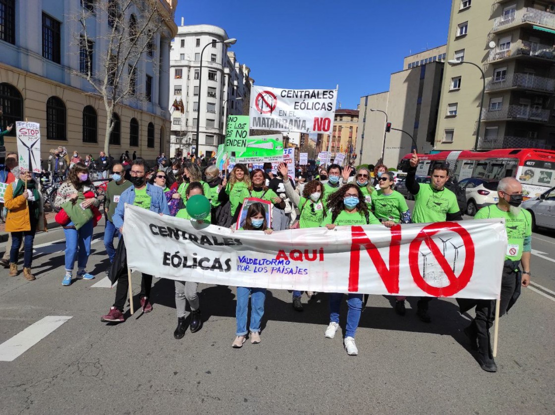 Una manifestación convocada por 118 entidades reclama en Zaragoza un modelo de transición energética justa y sostenible que ponga en defensa el territorio y su biodiversidad