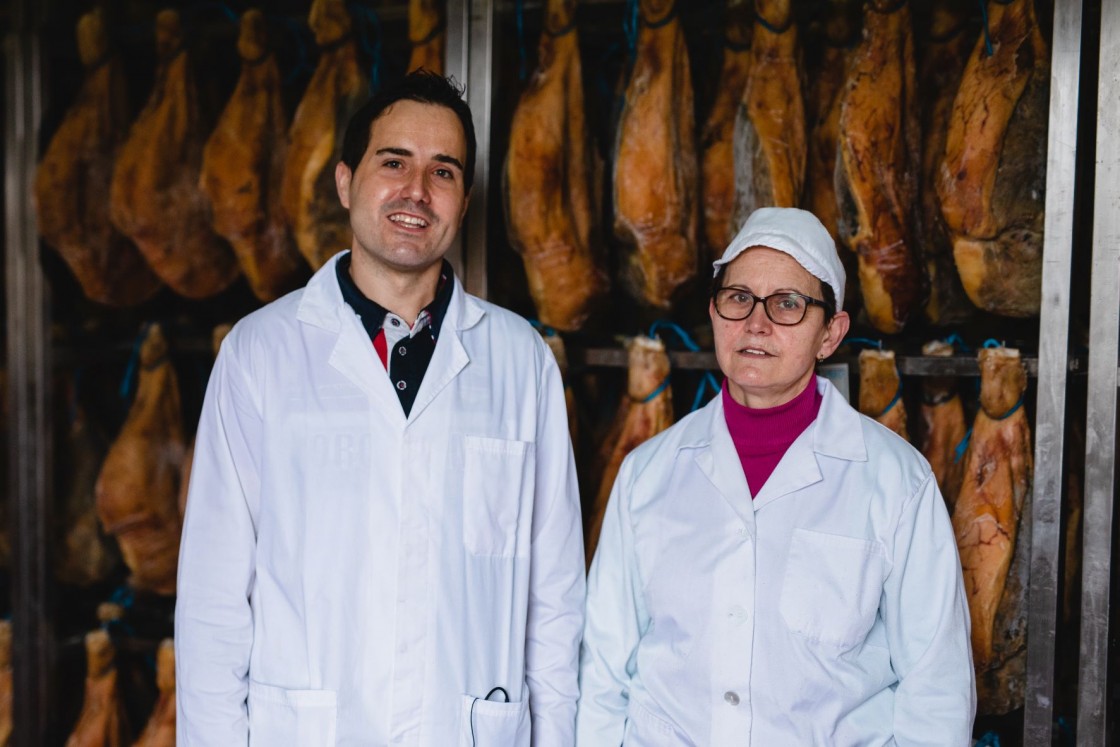 Jamones Castelfrío consigue la máxima puntuación histórica en el Panel de Catas de Jamón de Teruel DOP