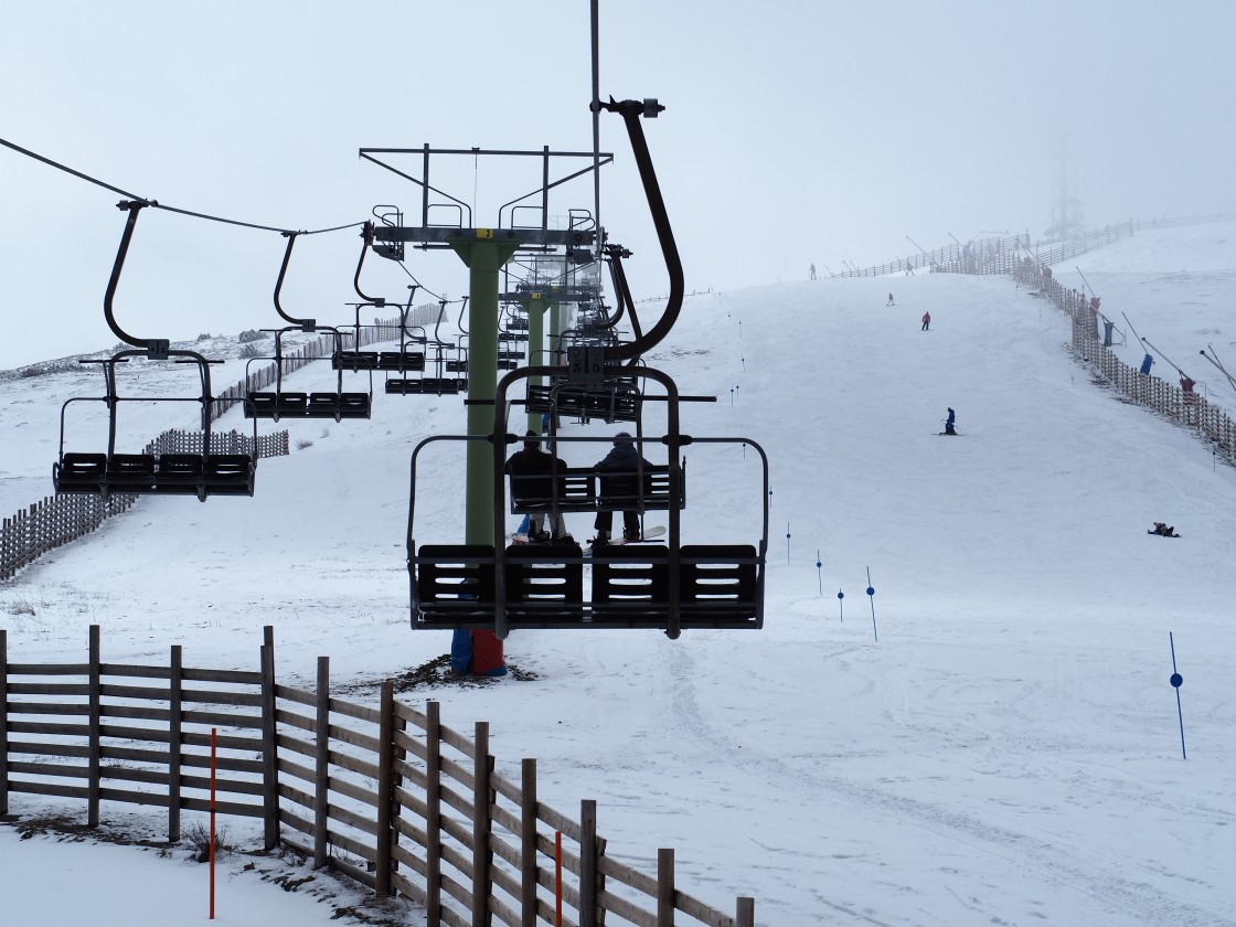 Javalambre da por terminada la temporada invernal y Valdelinares cerrará el domingo, 27 de marzo