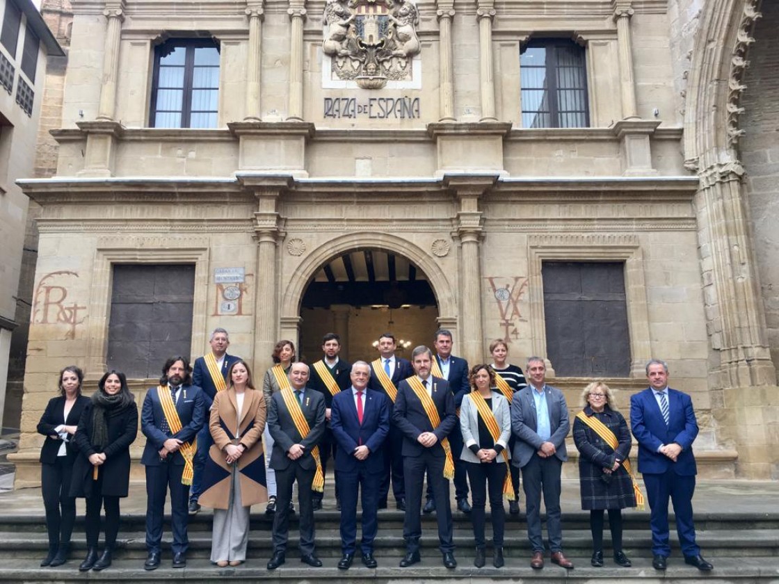 Alcañiz acoge una reunión de la Mesa de las Cortes en su primera salida de la legislatura