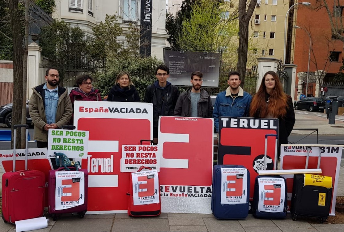 Tercer aniversario de la Revuelta de la España Vaciada: los Jóvenes reivindican en Madrid planes de empleo al Injuve