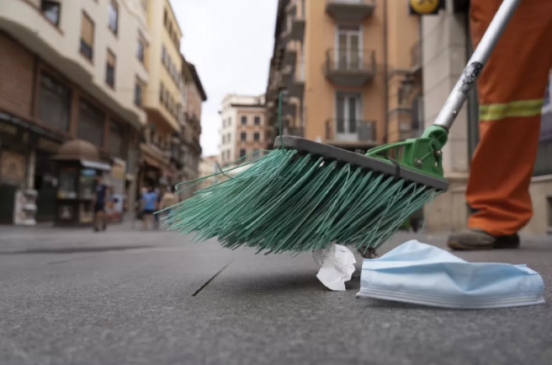 Fin de las mascarillas en interiores: el 20 de abril, aunque se deberán llevar en centros sanitarios y el transporte