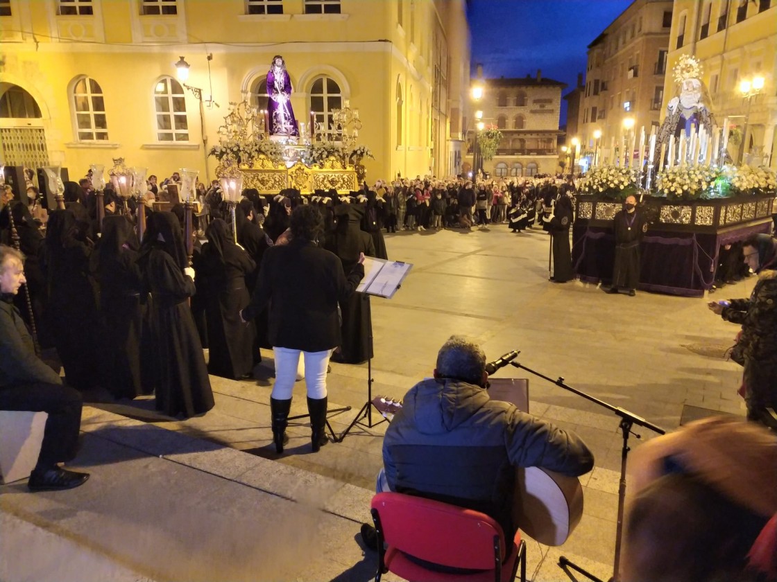 Música para el Ecce Homo  y la Virgen de los Dolores en la capital