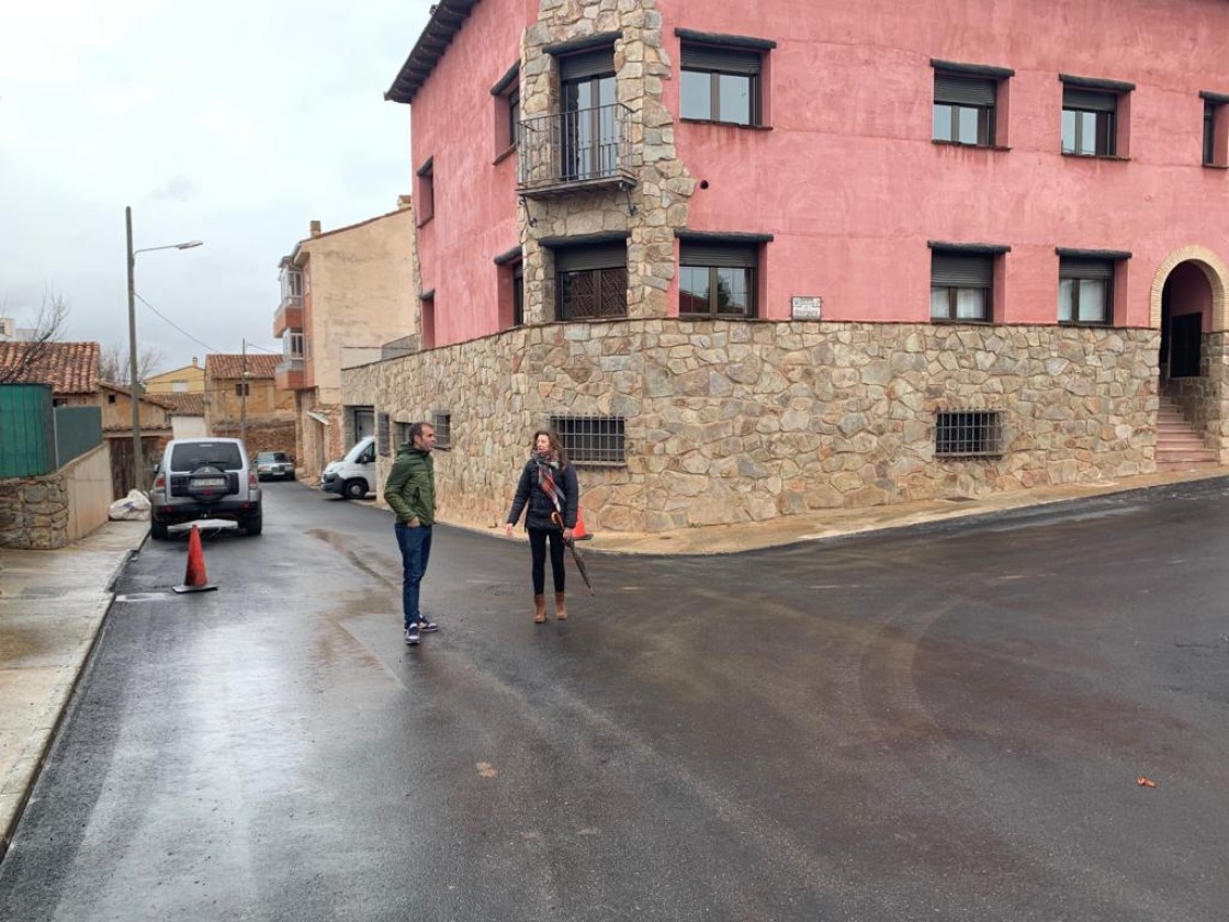 El Ayuntamiento de Teruel pavimenta las calles Amargura y La Placeta de Castralvo