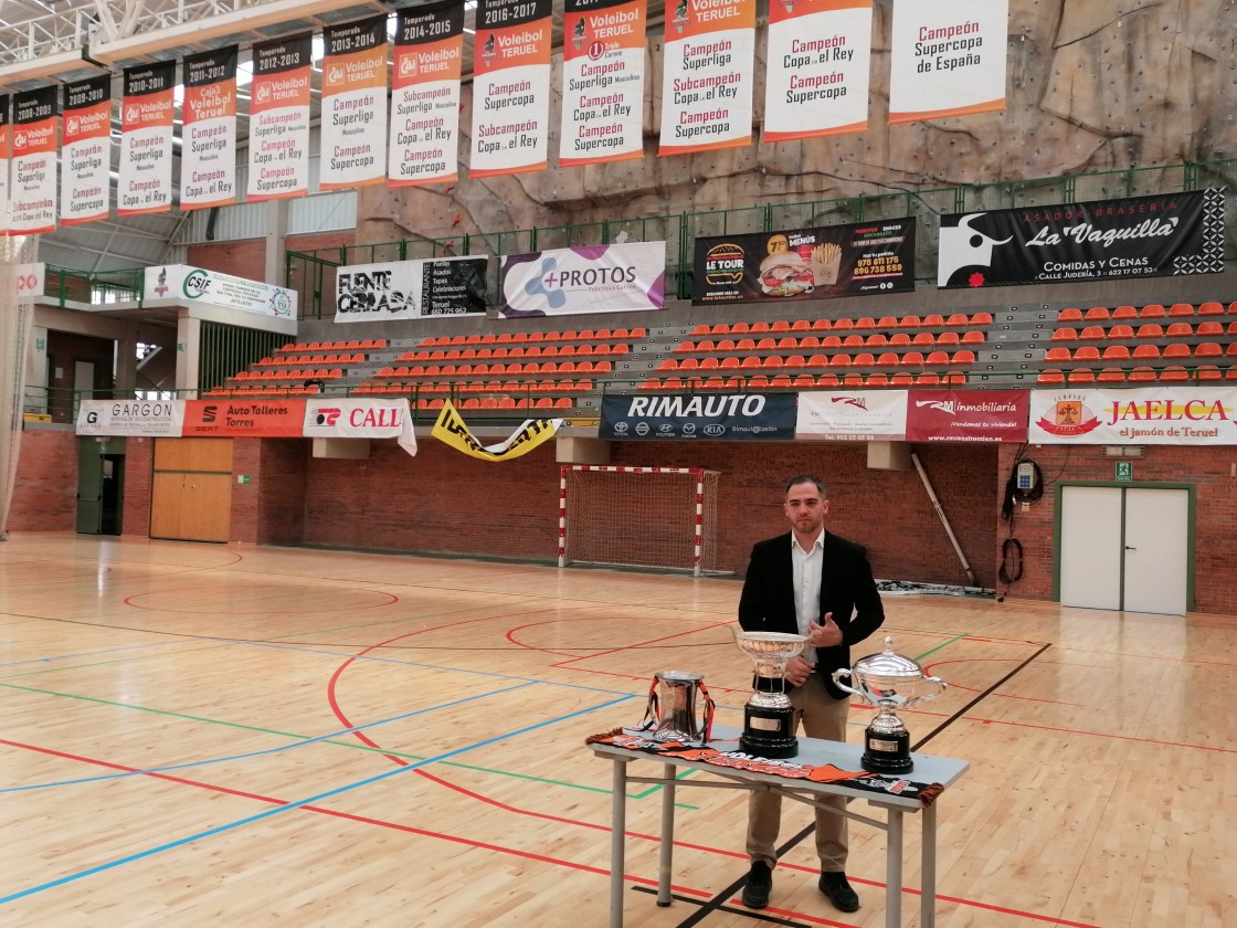 Miguel Rivera deja el CV Teruel: