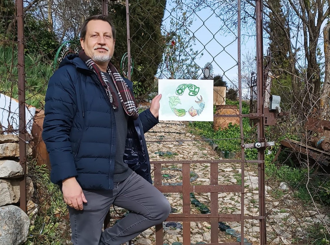 Javier Santos, acuarelista vinculado a Bueña: “Si los vecinos del pueblo enseñan su patrimonio lo valorarán todos mucho más”