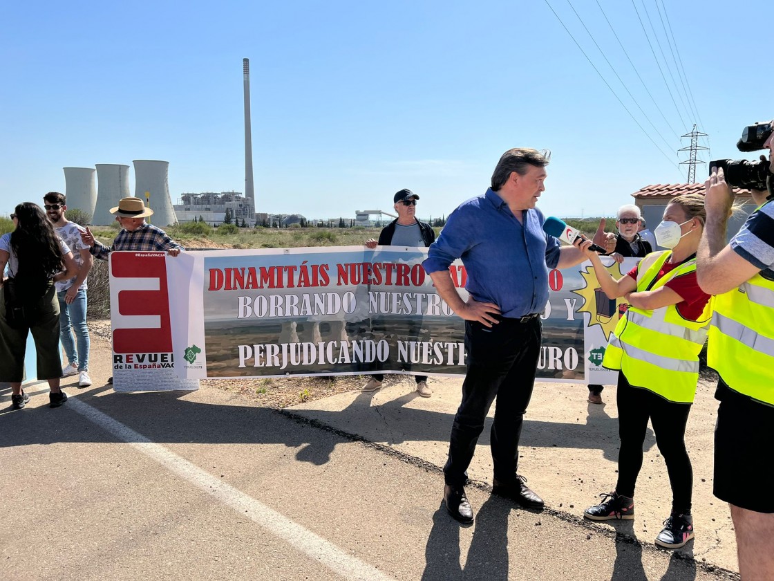 Apoyo, optimismo y reivindicaciones entre  la clase política tras el derribo de las torres