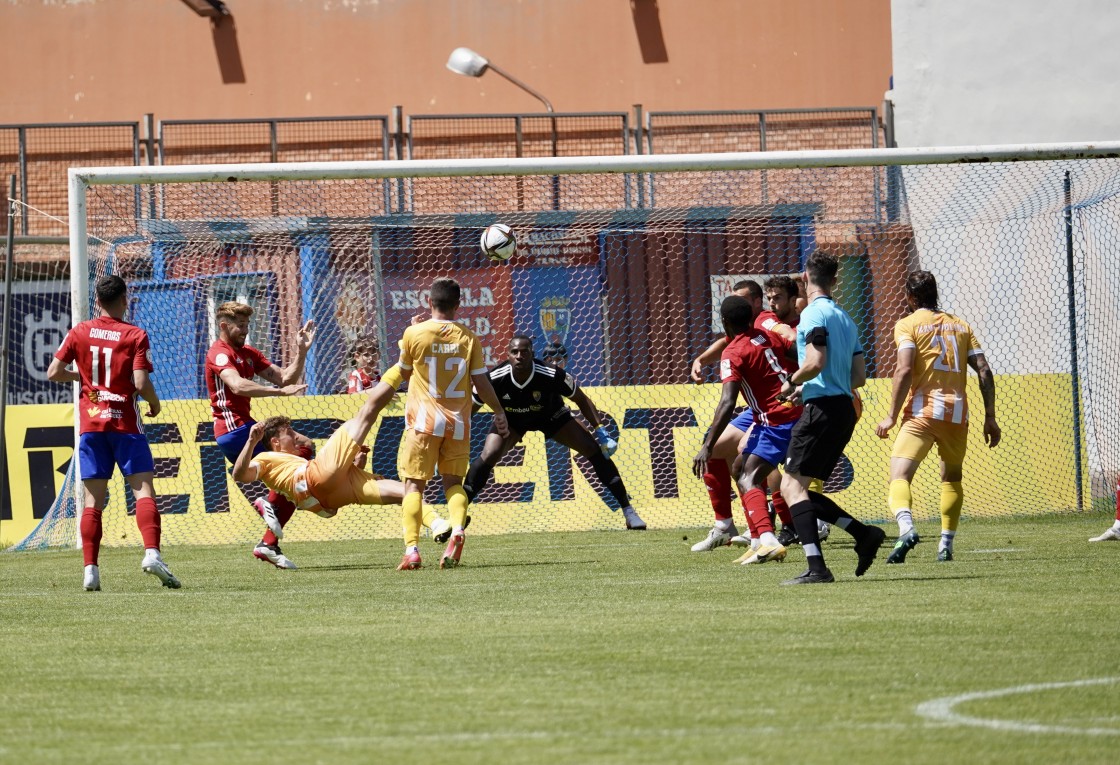 El CD Teruel empata con el Badalona, acaba la liga regular cuarto y manda a los catalanes a Tercera