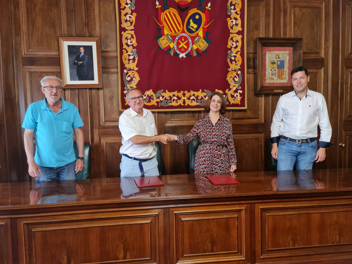 Firmado el convenio entre Ayuntamiento de Teruel e Interpeñas por el que el consistorio contribuye con 100.000 euros al funcionamiento de la entidad