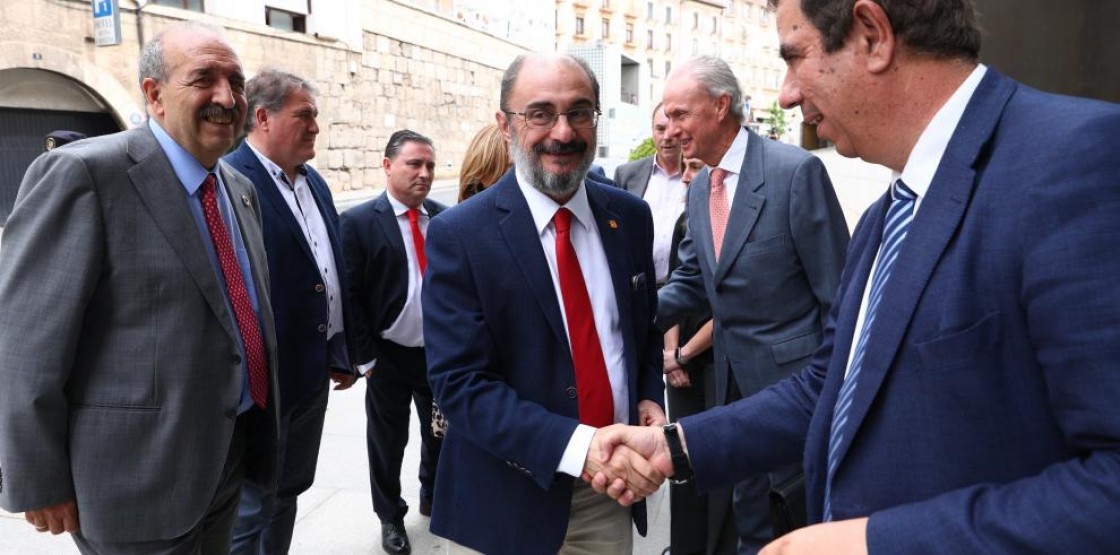 Lambán respalda la candidatura de Teruel a la Agencia Espacial: