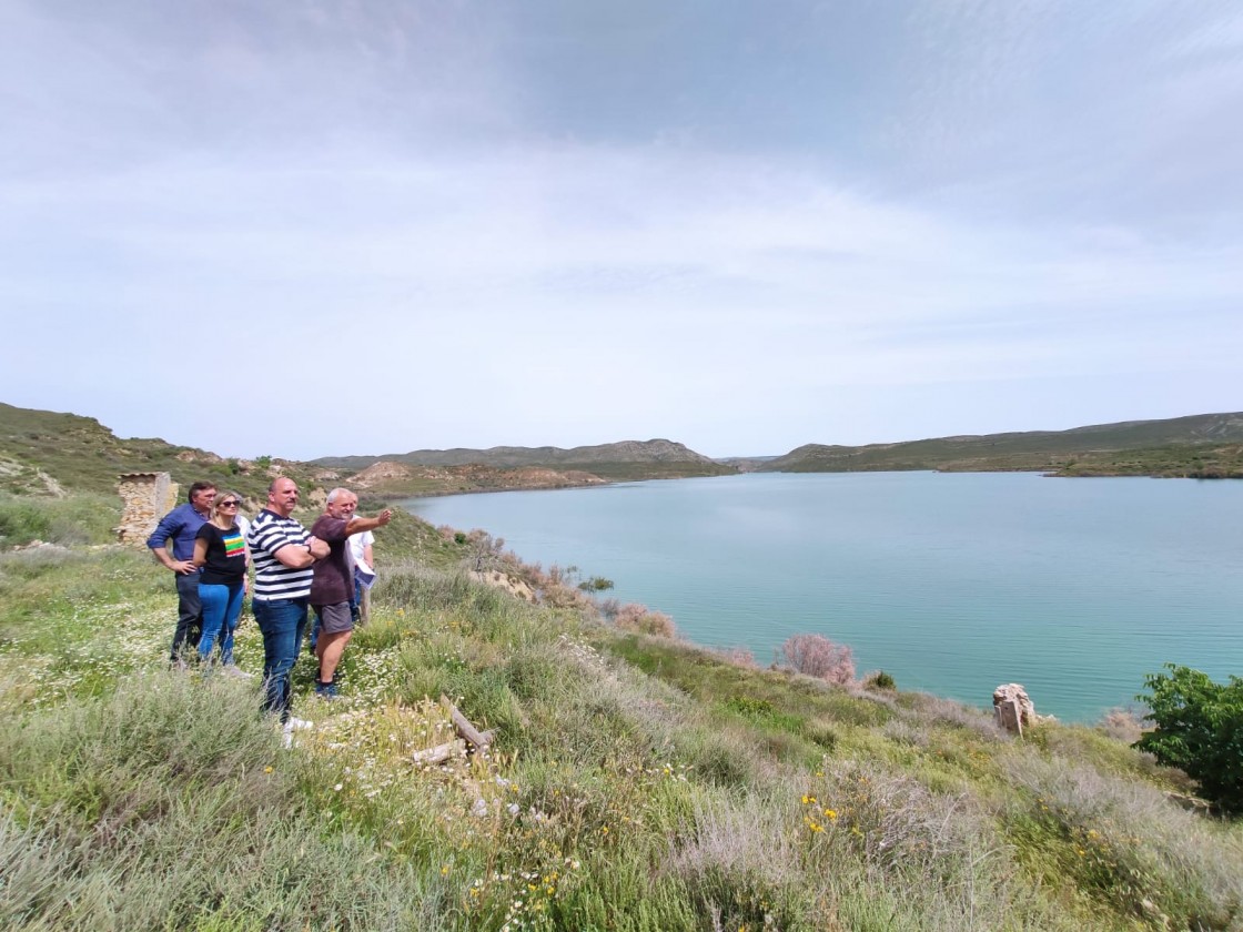 La Asociación Amigos de Lechago se opone frontalmente a instalar placas solares flotantes en el embalse