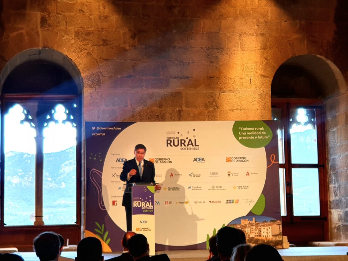 Aliaga asegura en el IV Congreso de Turismo Rural Sostenible celebrado en Valderrobres que 