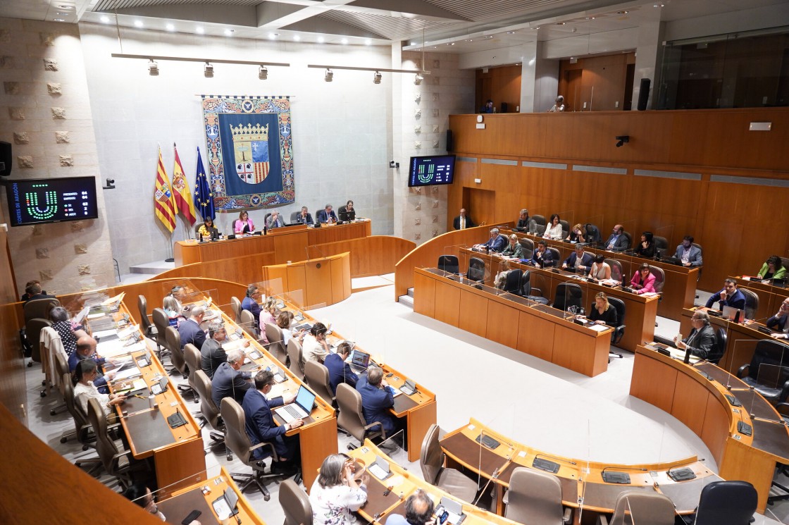 Las Cortes de Aragón aprueban la reforma del Estatuto para garantizar que Teruel nunca baje de los 14 escaños