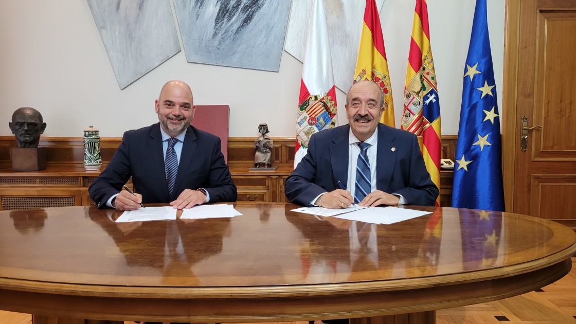 El convenio entre la DPT y la Cámara de Comercio de Teruel asegura la continuidad de los bonos de comercio rural