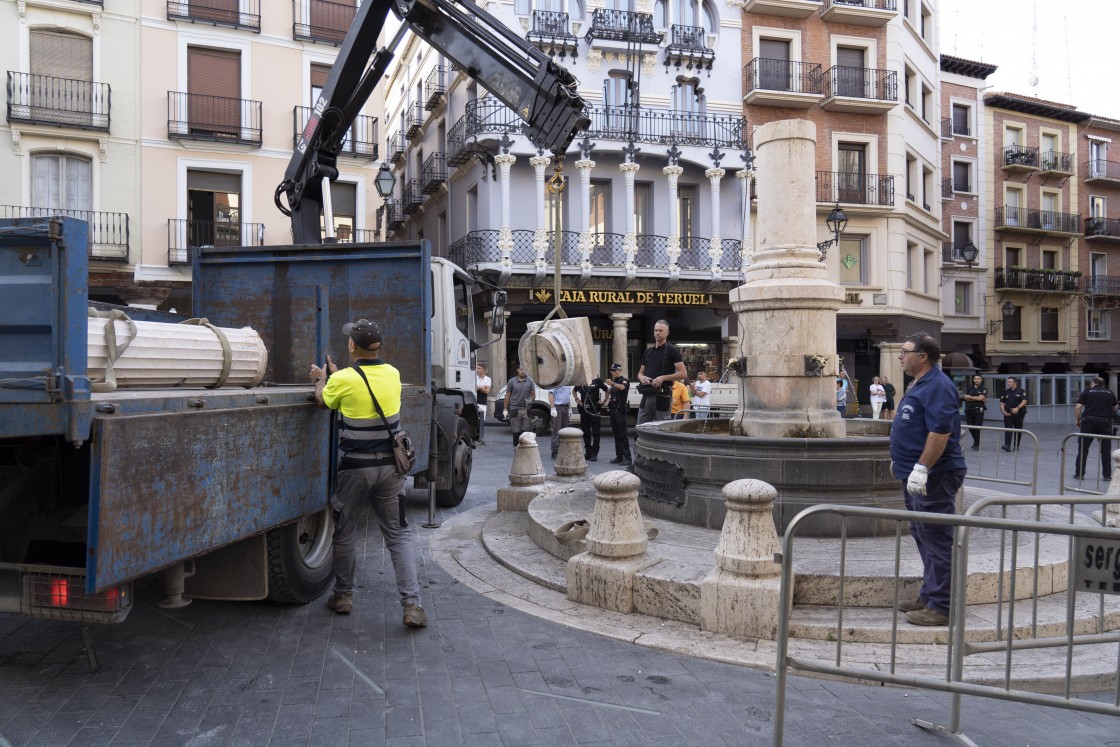 Un mes después de la caída del Torico y su columna, no se sabe el coste de las reparaciones y la réplica