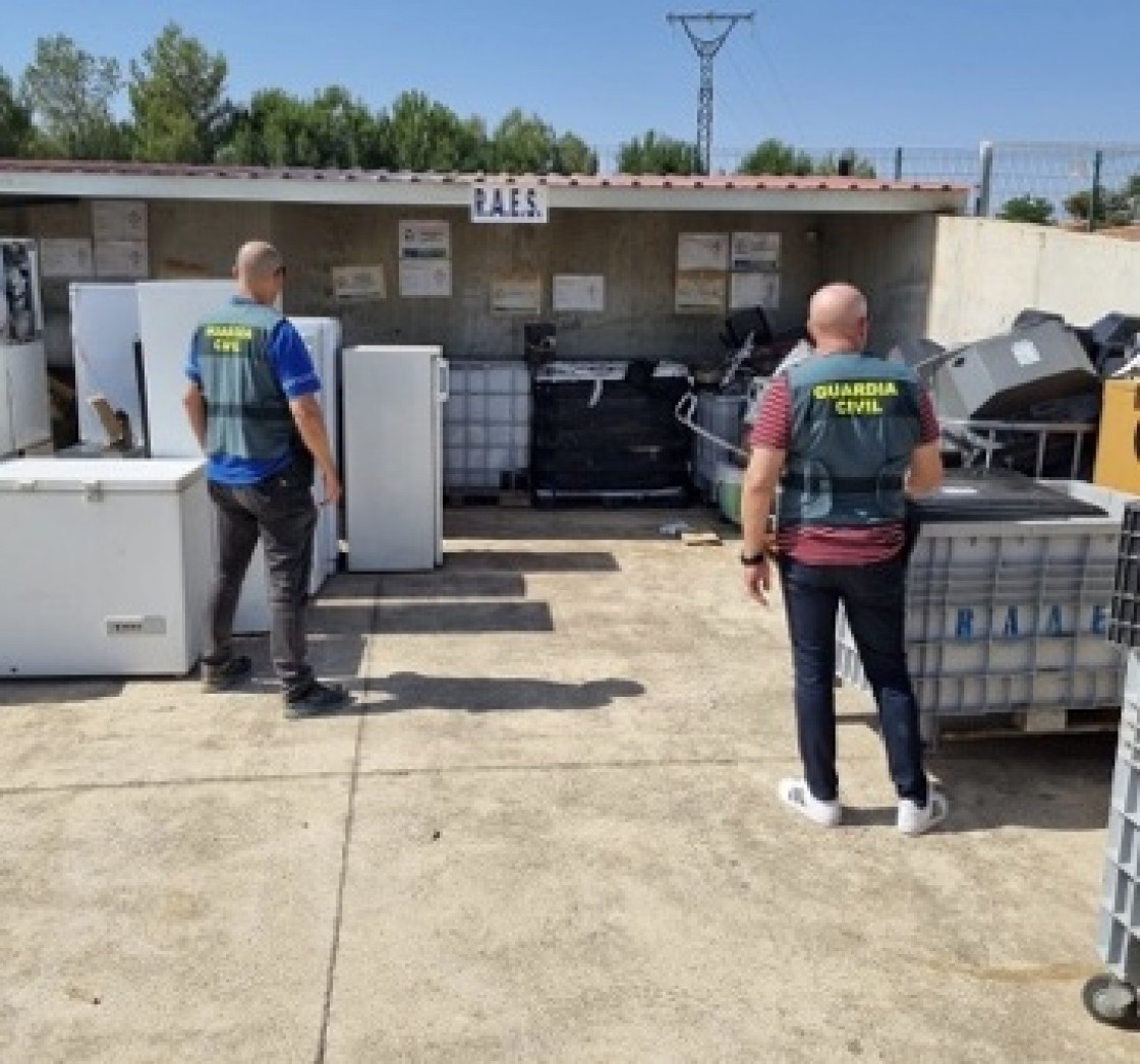 La Guardia Civil de Teruel detiene a dos personas en Calamocha como presuntos autores de robo con violencia e intimidación