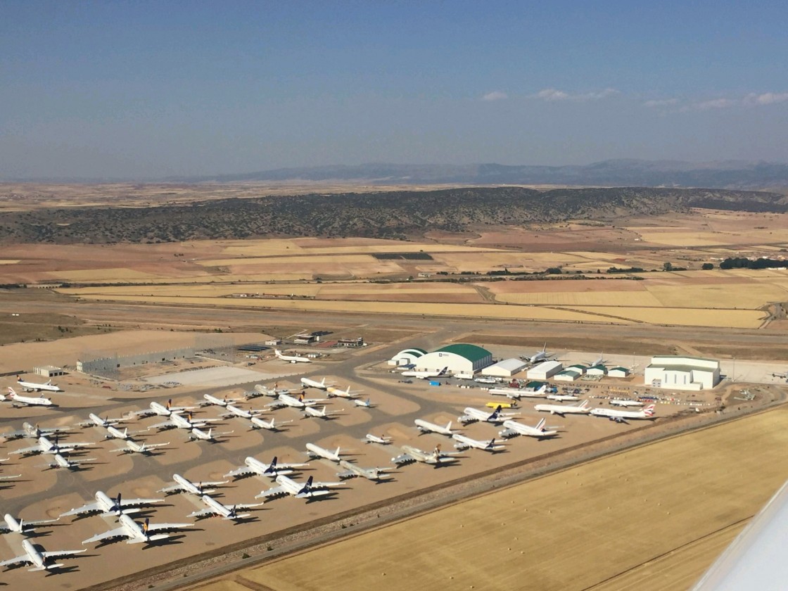 De viejo aeródromo y campo de tiro en desuso a aeropuerto industrial de referencia