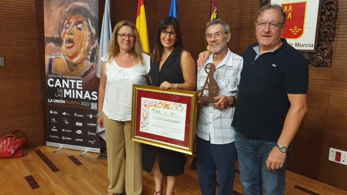 La Comarca Andorra-Sierra de Arcos recibe el Premio Pencho Cros de Cante de las Minas