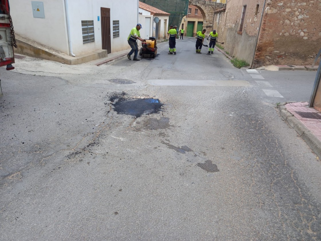 El Ayuntamiento de Teruel aprovecha el mes de agosto para la Operación Bacheo