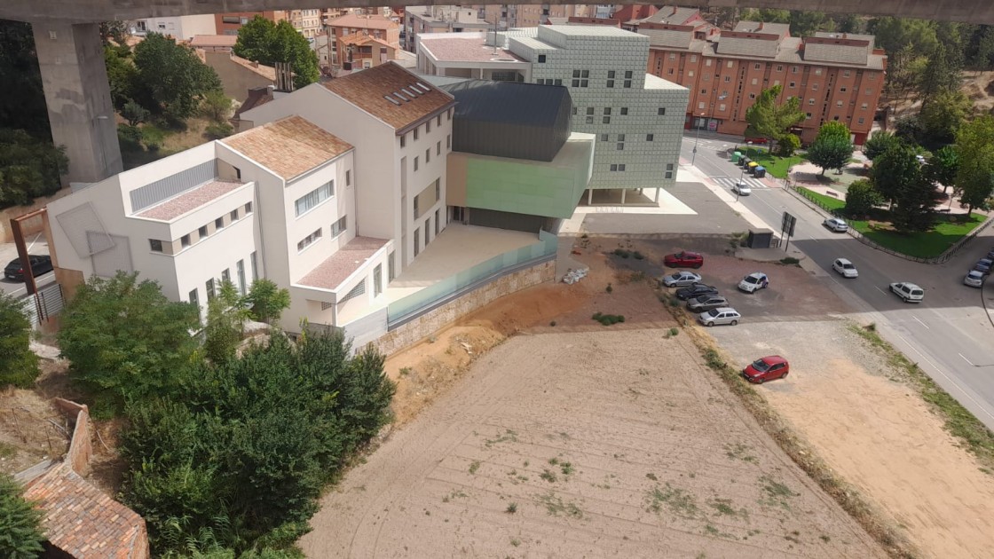 El Ayuntamiento de Teruel adquiere dos parcelas para la urbanización del entorno del Conservatorio