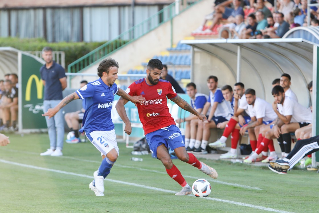 El CD Teruel arranca la temporada con una convincente victoria ante el Lleida (1-0)