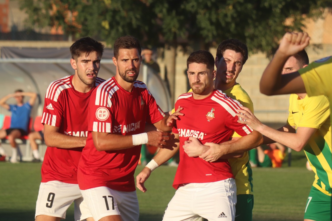 El Calamocha sabe sufrir pero perdona ante su público (1-1)