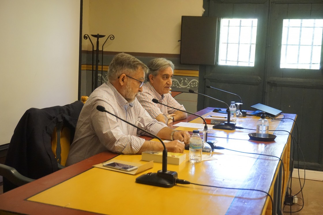 José Luis Corral: “Hay que desconfiar de cualquier juicio maximalista en asuntos sobre historia”