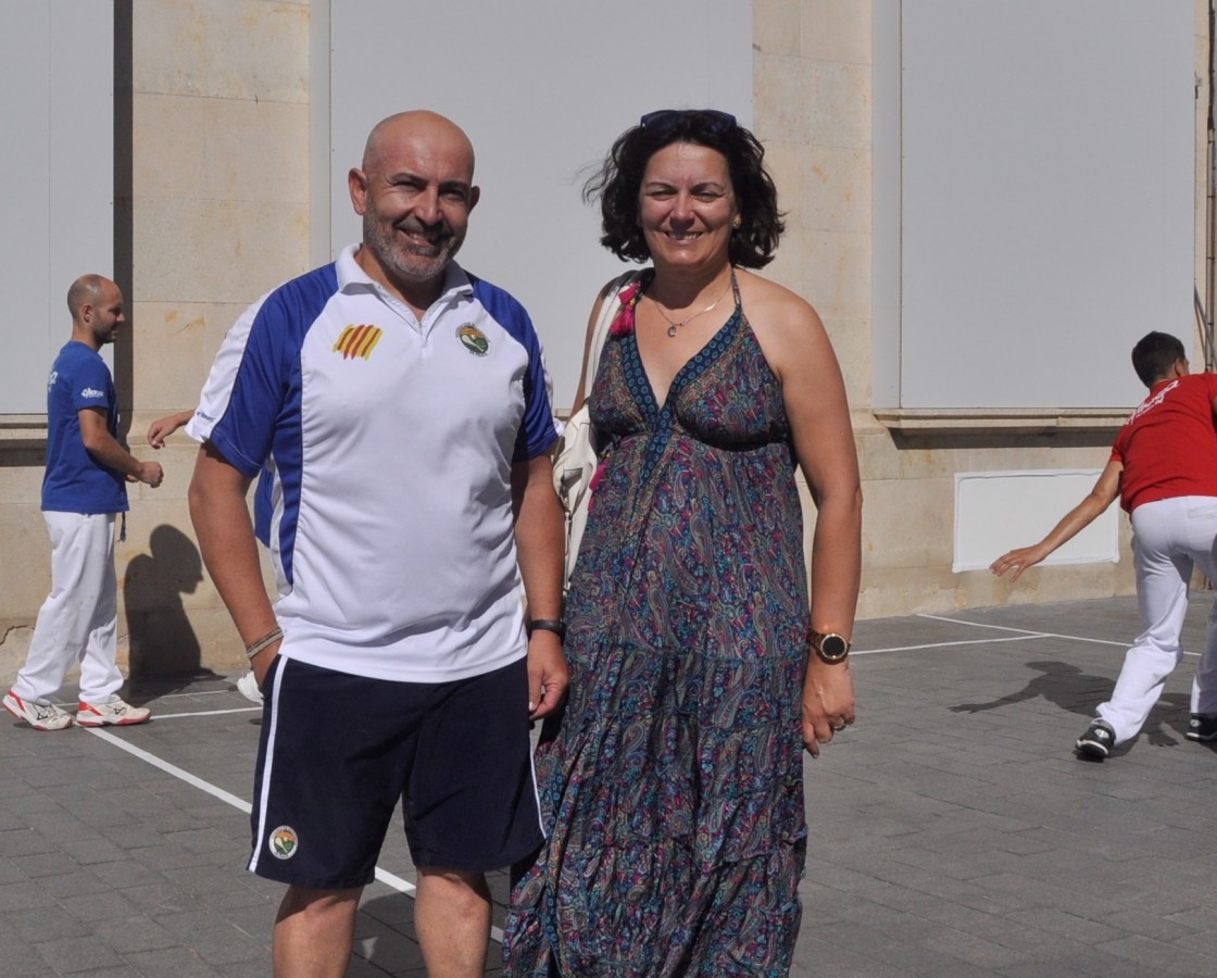 Carlota Albás y Miguel Ángel Colás, presidenta y técnico de la Federación Aragonesa de Pelota: 