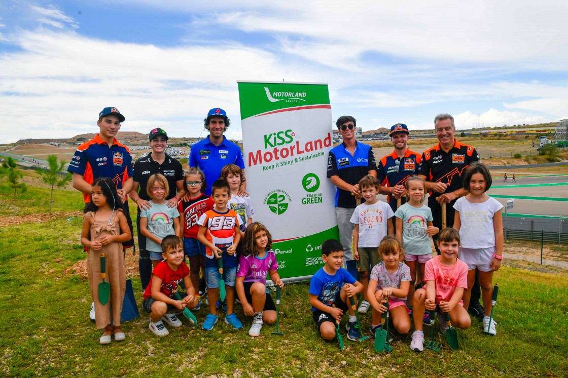 Alex Rins abandera la campaña KiSS Motorland que crea conciencia ambiental entre los fans