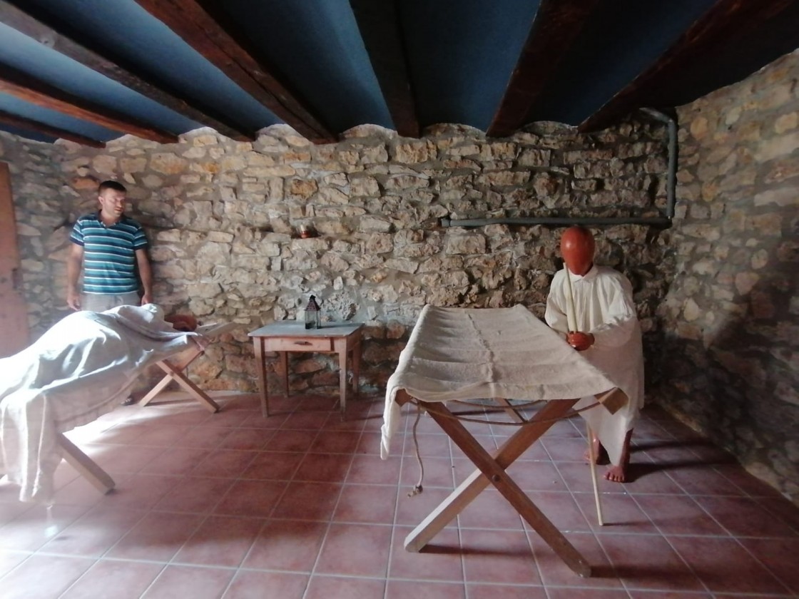 Tronchón exhibirá las ropas y utensilios de su antiguo hospital en un museo monográfico
