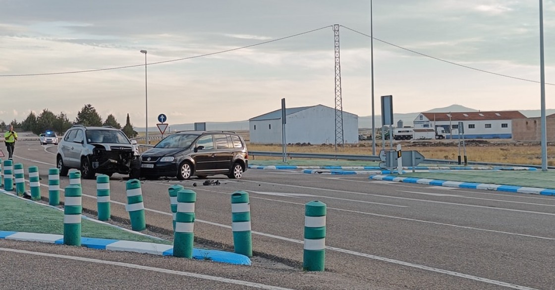 Otro accidente en una intersección de la N-234, esta vez a la altura de  Caminreal