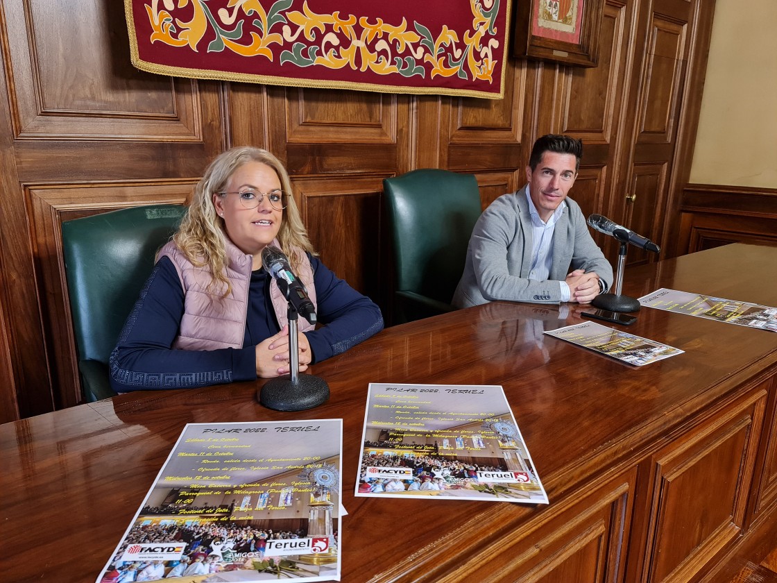 Amigos de la Jota de Teruel celebra la festividad de su patrona, la Virgen del Pilar