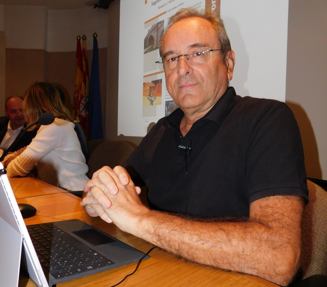 Isaac Moreno, ingeniero técnico de Obras Públicas: “Las vías romanas tienen toda la tecnología e ingeniería que tiene una carretera moderna”