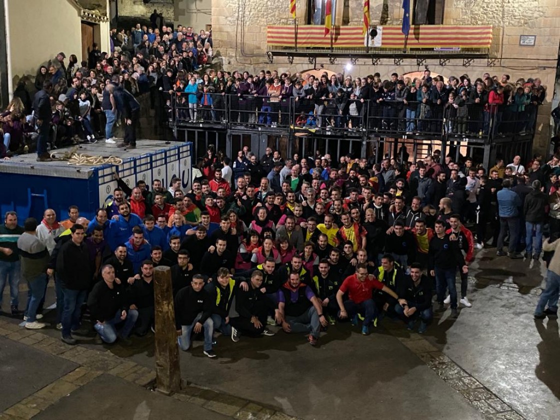 Embolados doce toros en un festejo taurino sin precedente alguno en Nogueruelas