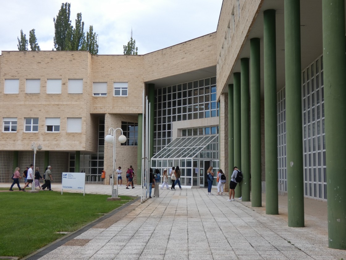 La Facultad de Ciencias Sociales promueve la investigación transdisciplinar con unas jornadas