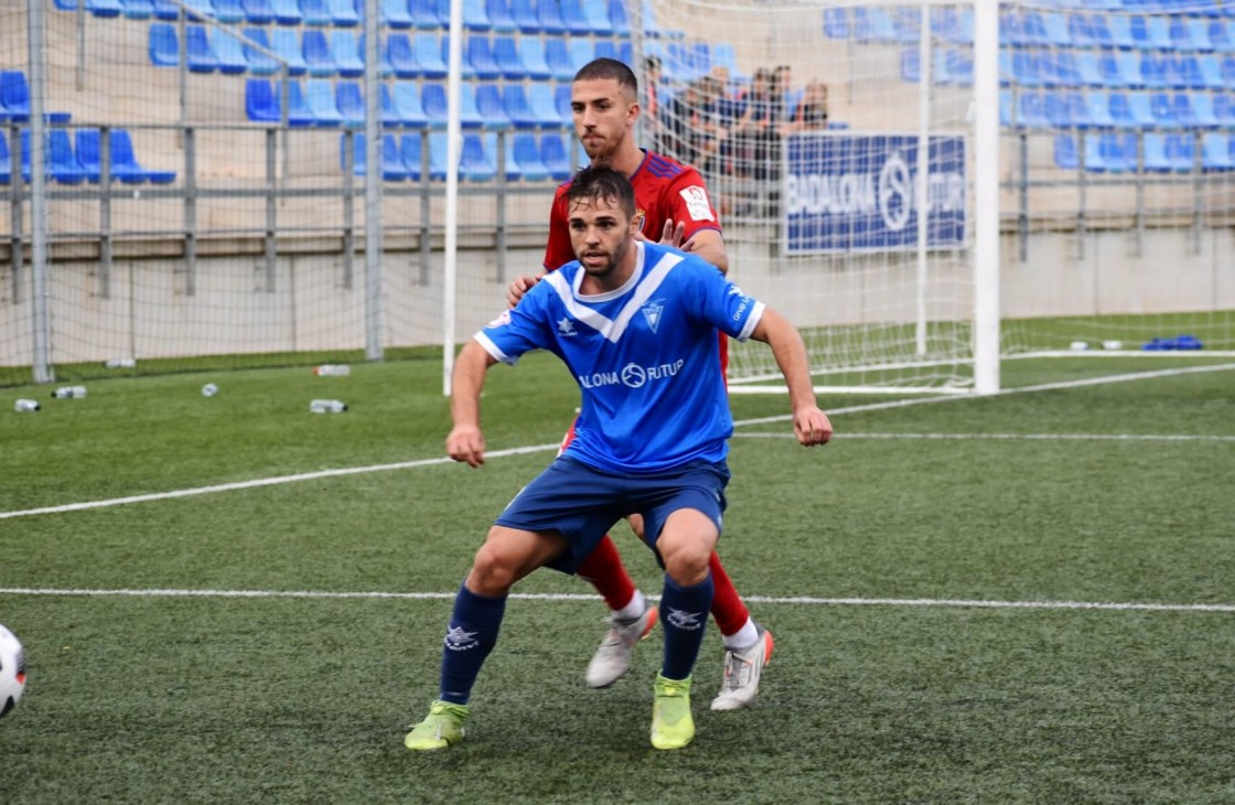 El CD Teruel más práctico conquista Badalona (0-1)