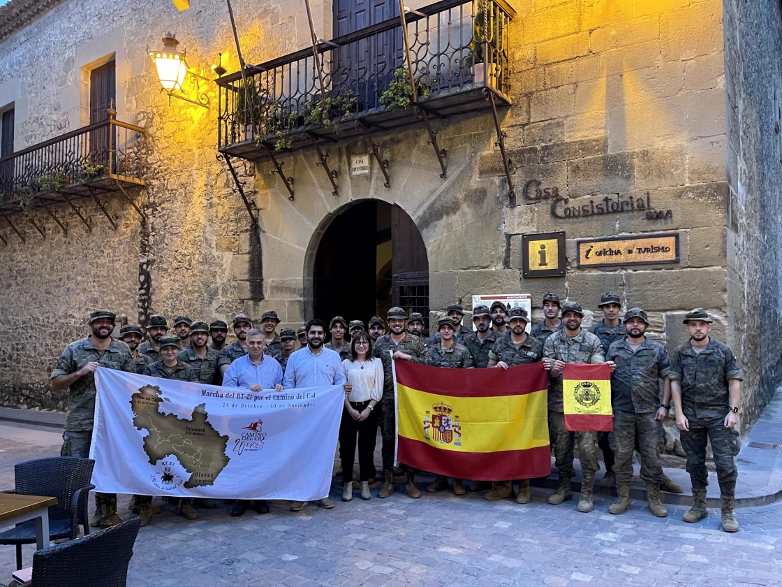 El Regimiento de Transmisiones 21 llega a la provincia  por el Camino del Cid