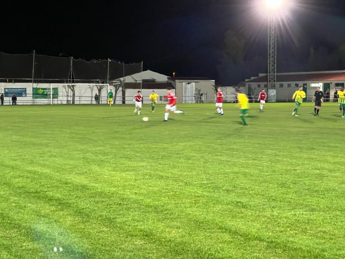 El duelo de necesitados en Jumaya entre Calamocha y La Almunia se salda con un empate (2-2)