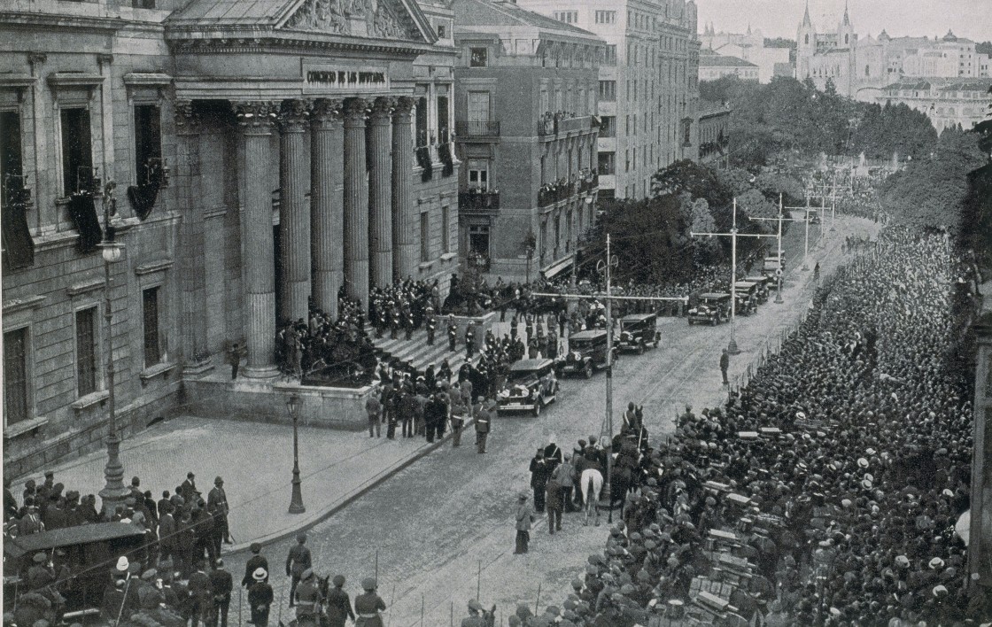 Quince turolenses, entre el millar de diputados que vivieron la República desde un escaño del Congreso