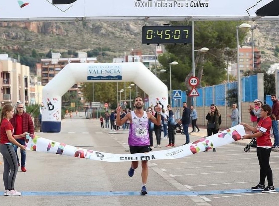 Luis Agustín gana  el Circuito Diputación de Valencia