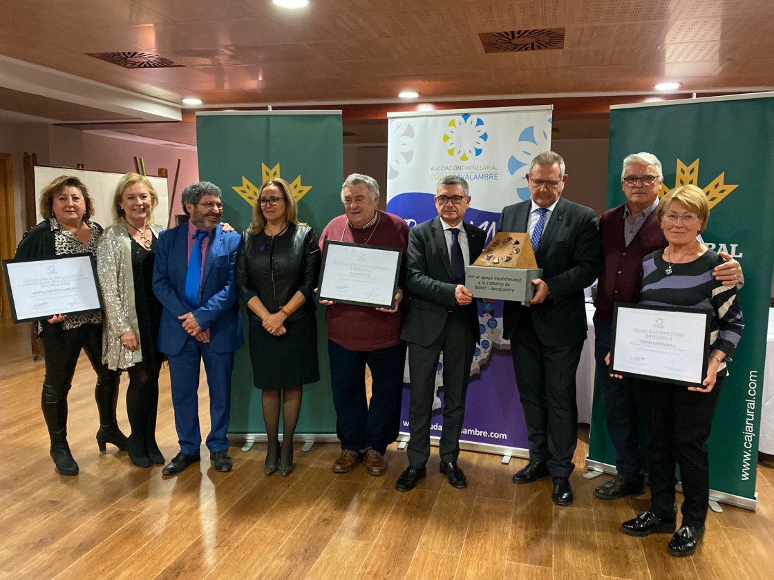 Secamora, Trufas Bertolín, Adoración Ríos y Caja Rural de Teruel, firmas y entidades premiadas por los empresarios de Gúdar-Javalambre