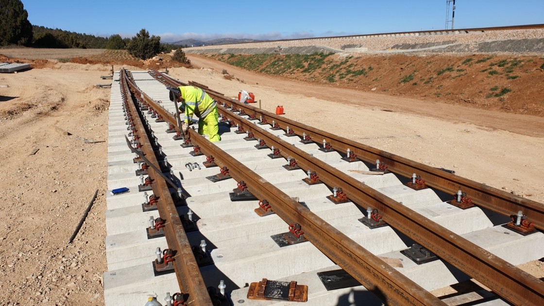 Adif licita otro contrato de casi un millón de euros para el ferrocarril